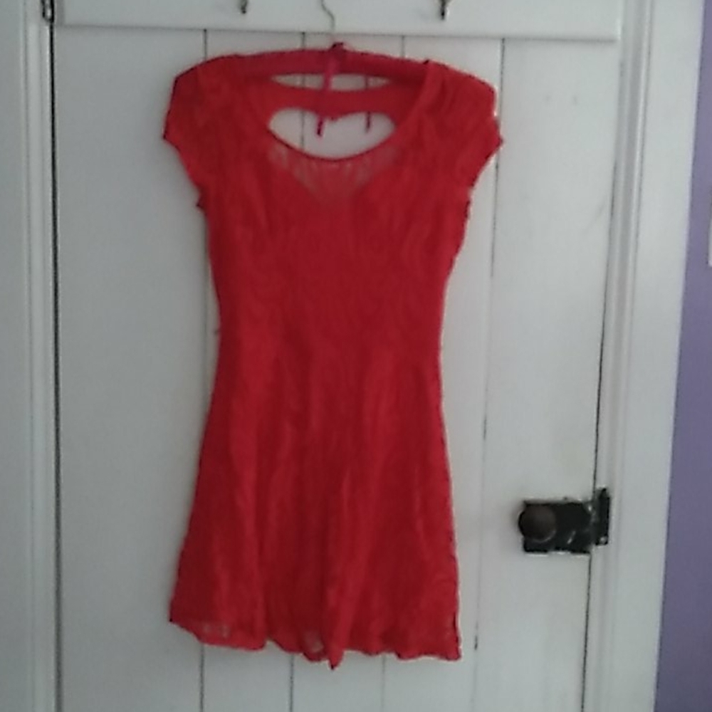 A red lacey dress